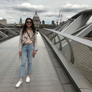 Meet your Posher, Shirley